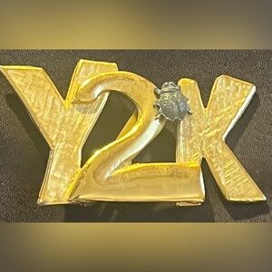 Gold Y2K Brooch
